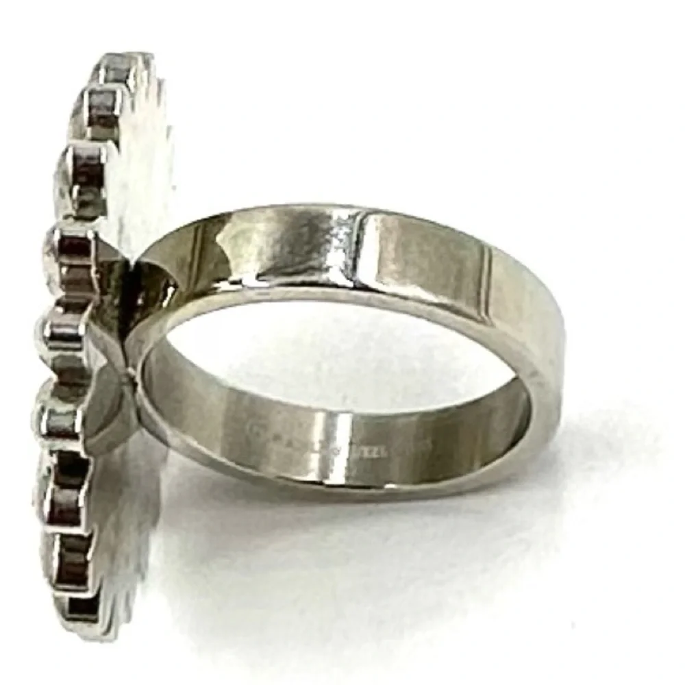 Nadri Stainless Steel Daisy Ring 10.25 NWOT